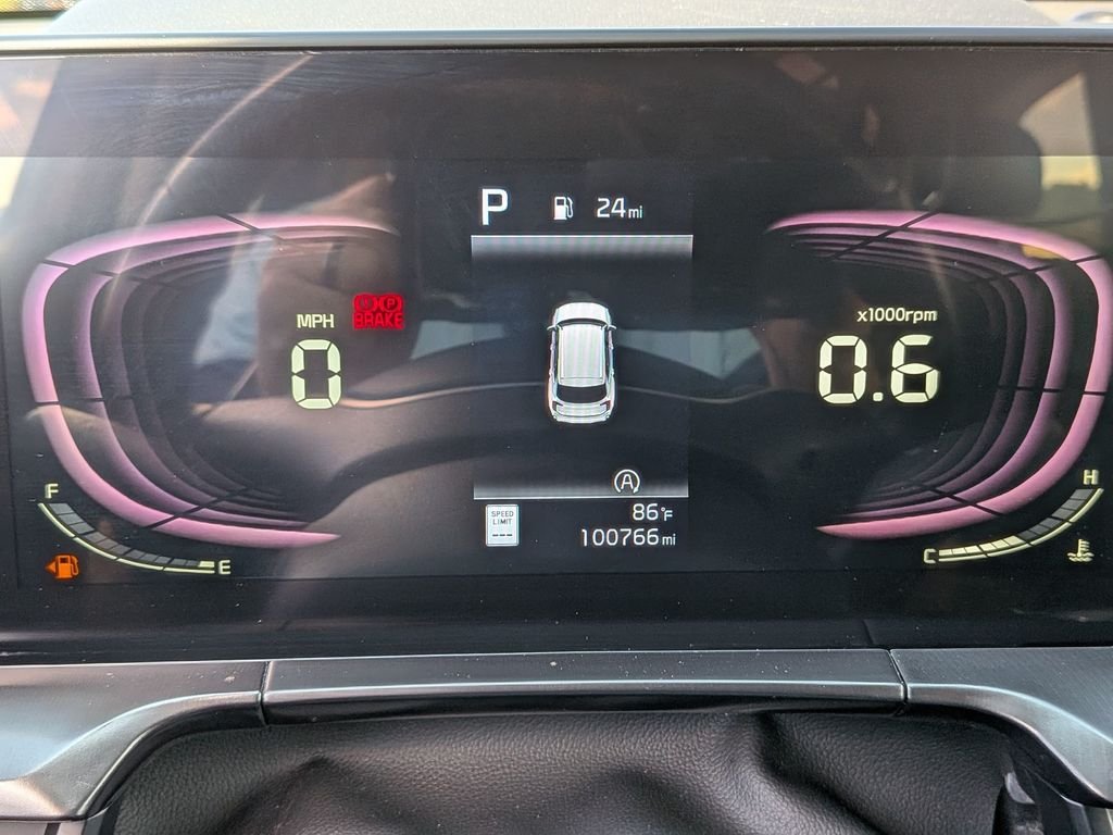 Used 2023 Silver Kia S image 15