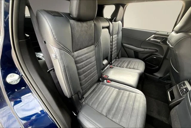 2026 Mitsubishi Outlander SE - Photo 10