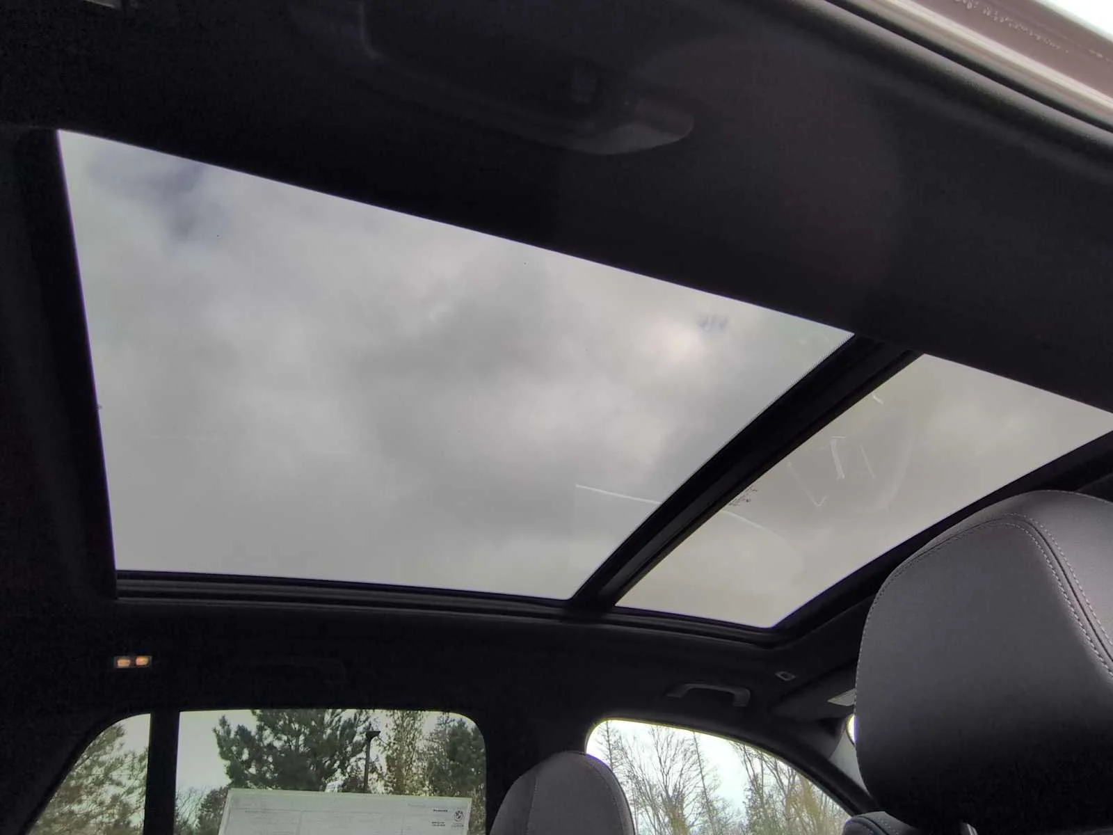 New 2026 Alpine White BMW xDrive40i image 22