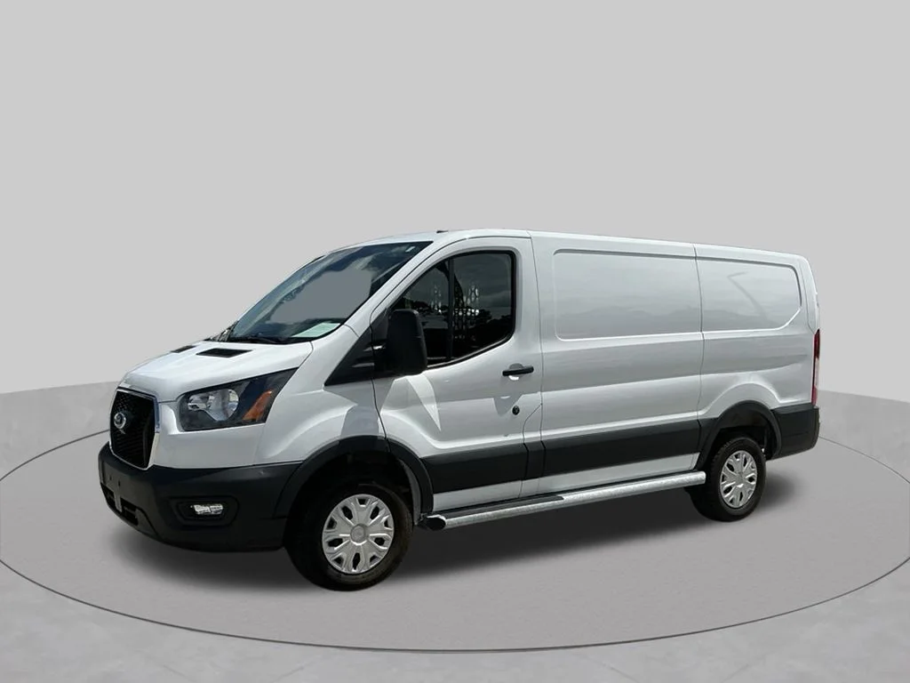 Used 2025 White Ford Base image 3