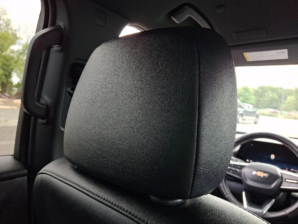 Used 2025 Blue Chevrolet LT image 14