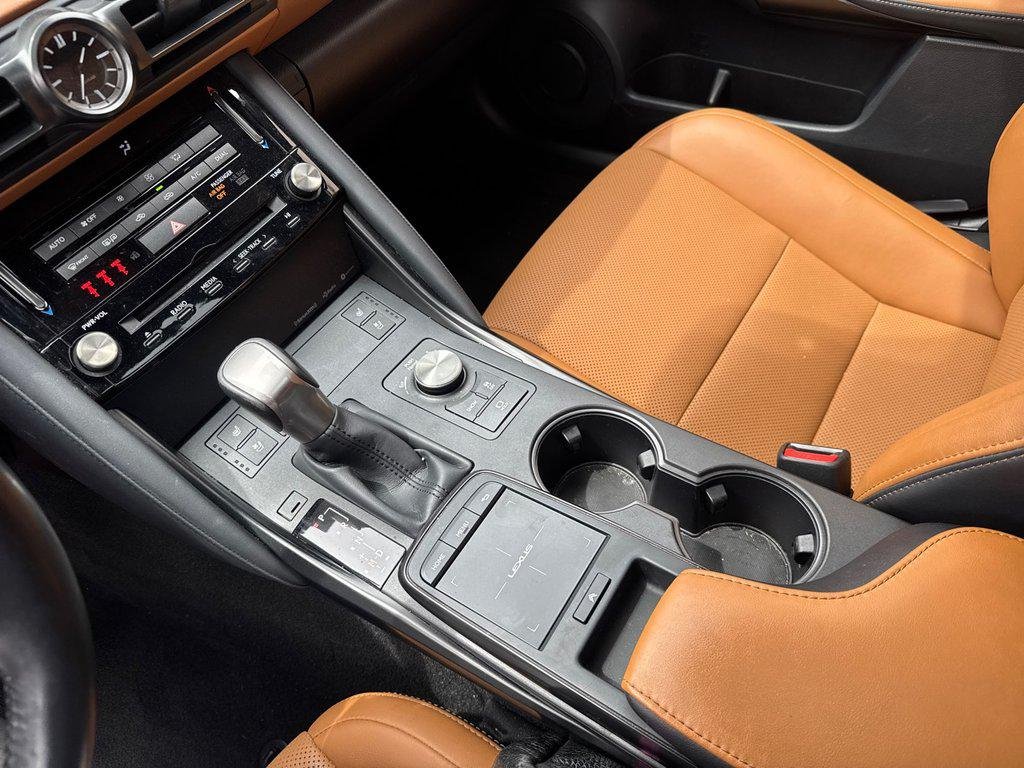 Used 2023 Grecian Water Lexus IS 300 RWD image 40