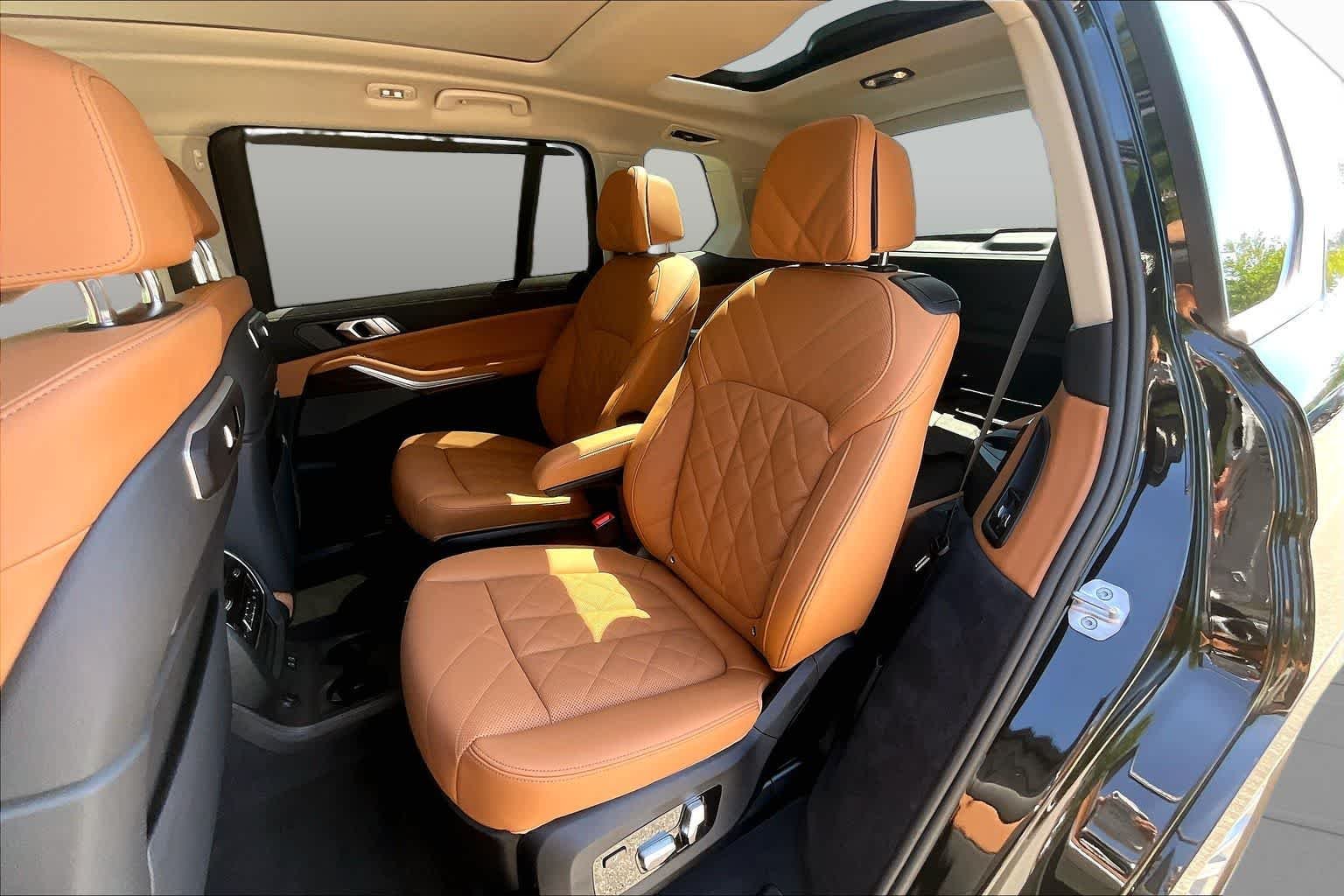 2025 BMW X7 40i - Photo 21