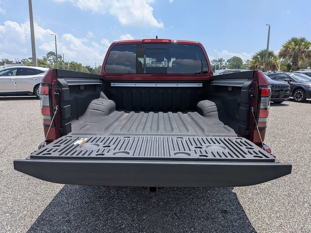 2025 Nissan Frontier SV - Photo 13