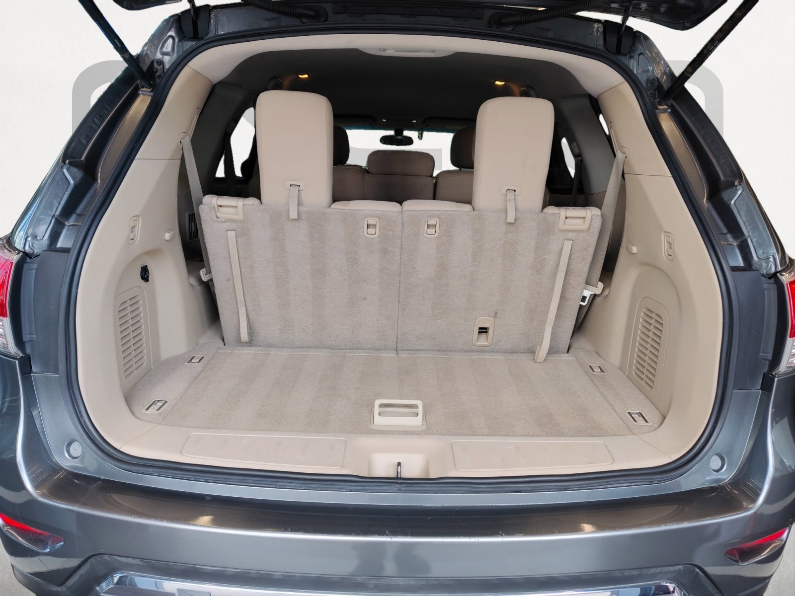 Used 2015 Gun Metallic Nissan S image 13