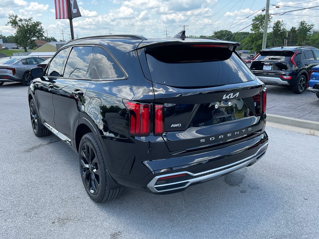 Used 2022 Ebony Black Kia SX image 8