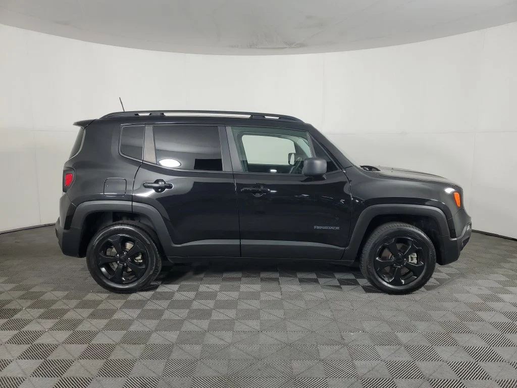 Used 2021 Black Jeep Freedom Edition 4x4 image 3