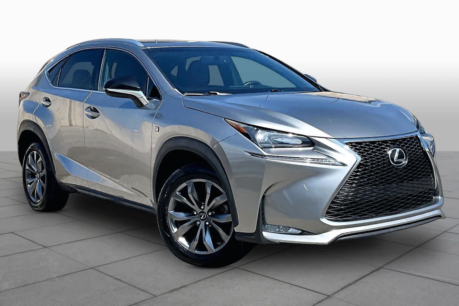Used 2017 Atomic Silver Lexus  image 3