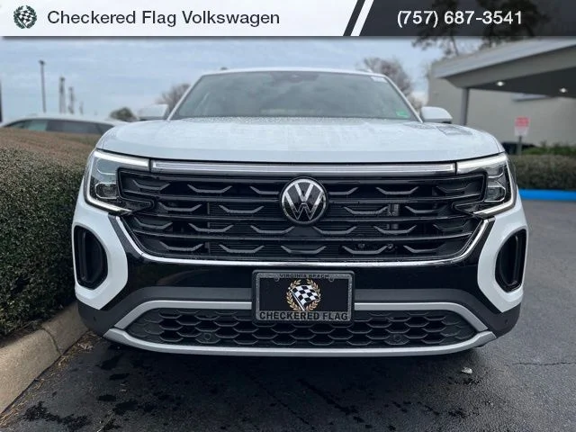New 2026 White Volkswagen 2.0T SE w/Technology image 13