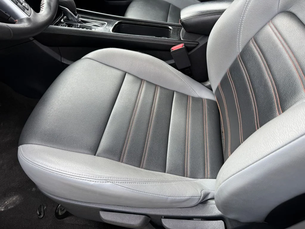 Used 2024 Gray Nissan SR image 14
