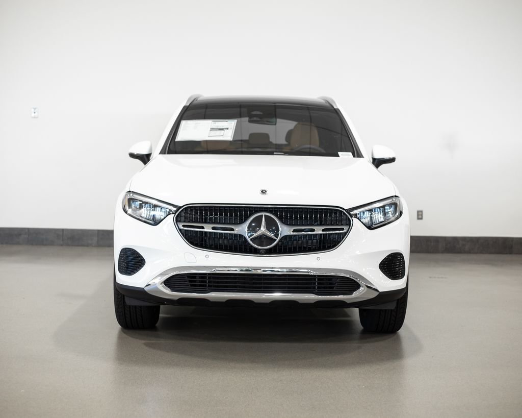 New 2027 Polar White Mercedes-Benz GLC 300 image 2