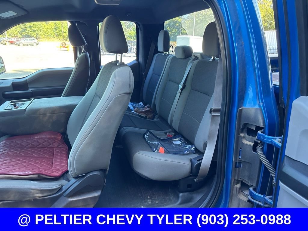 Used 2015  Ford XL image 16