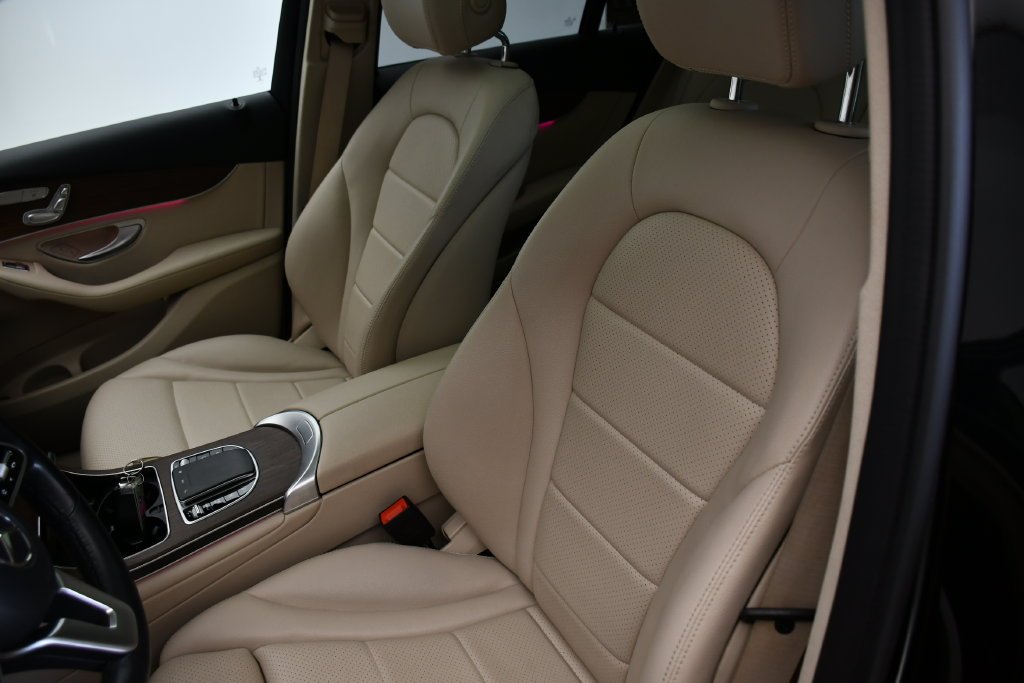 Certified Used 2022 Black Mercedes-Benz GLC 300 image 41