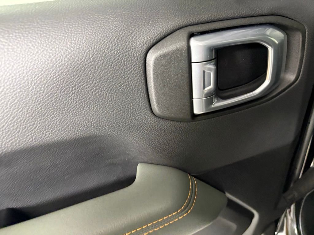 New 2026 Black Clearcoat Jeep Mojave X image 37