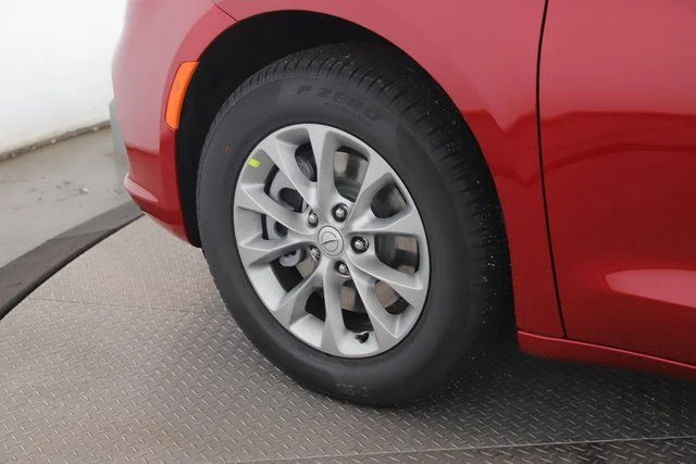 2026 Chrysler Pacifica Select - Photo 13