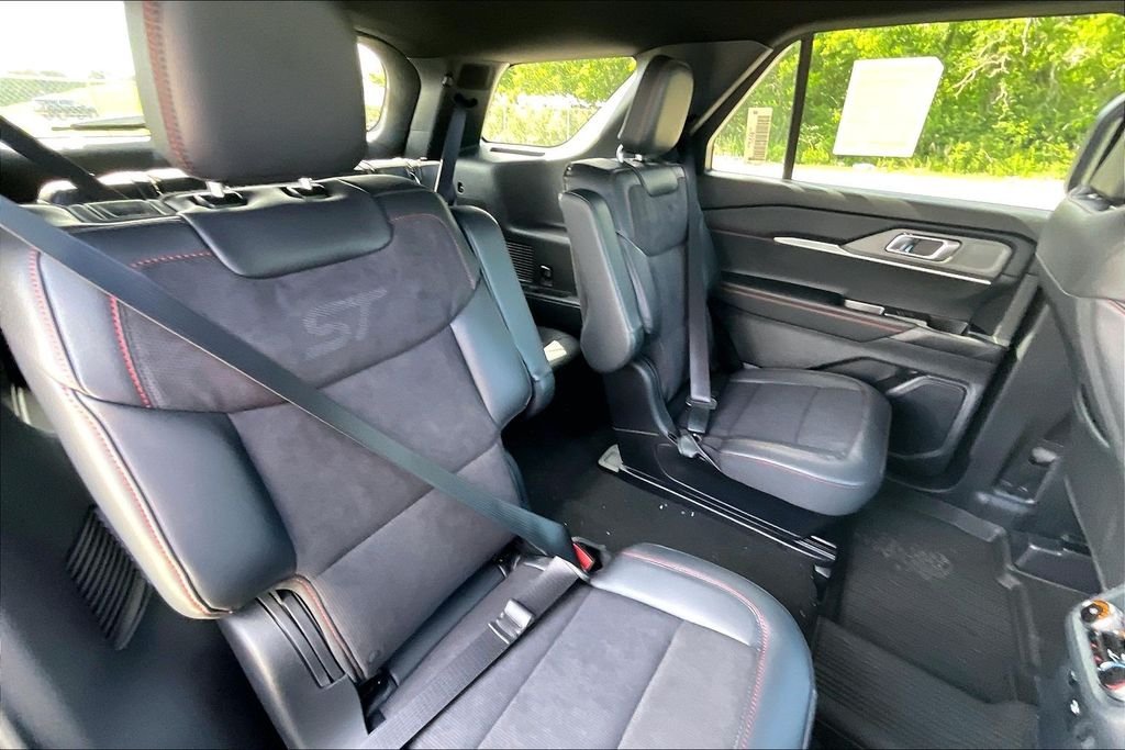 New 2026 Agate Black Metallic Ford ST image 22