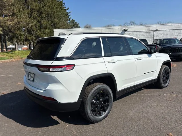 New 2026 Bright White Clear-Coat Exterior Paint Jeep Altitude image 29