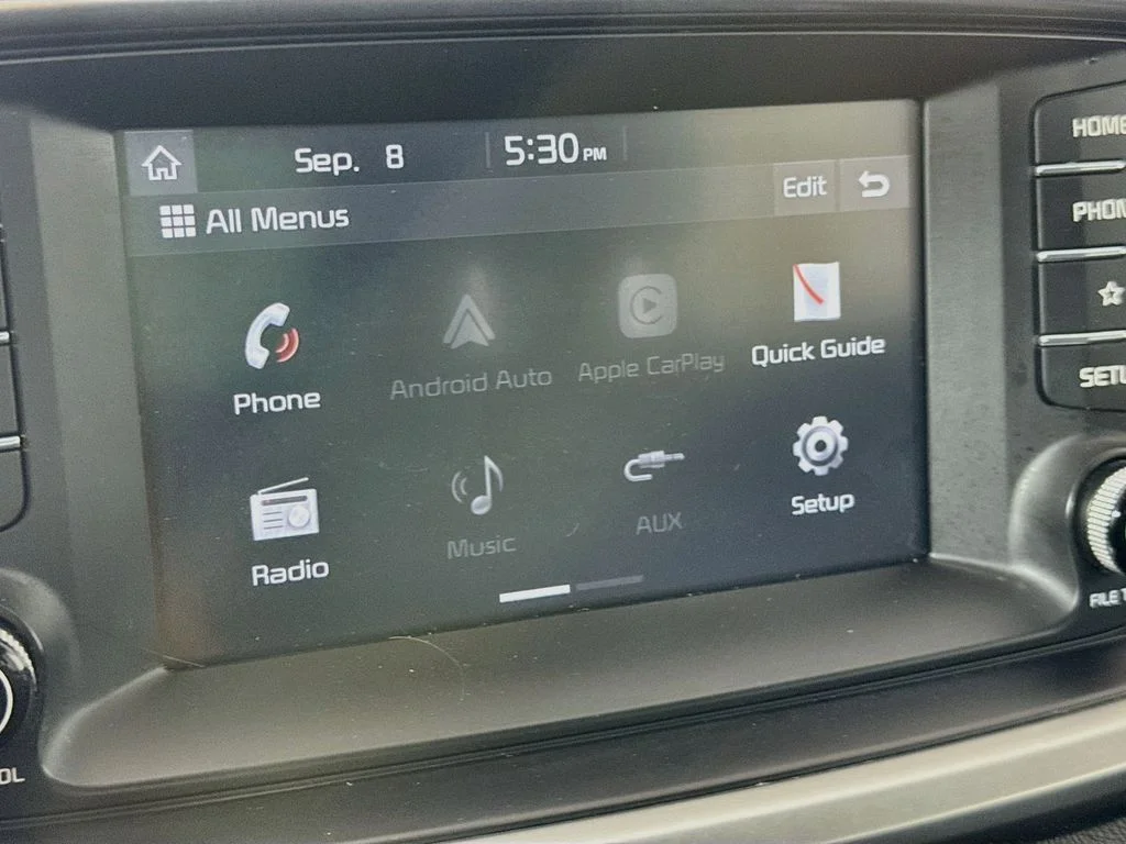 Used 2019 Black Kia L image 15