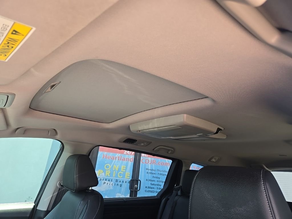 Used 2021  Honda Touring image 34