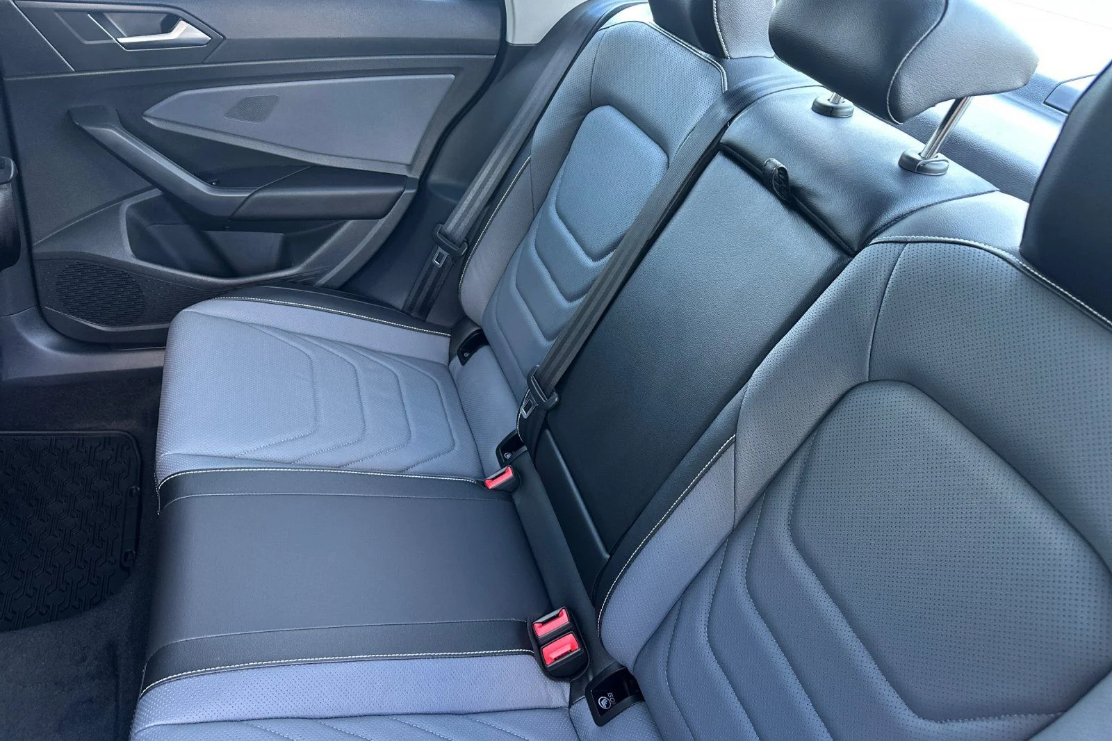 New 2026 Black Volkswagen 1.5T SEL image 10