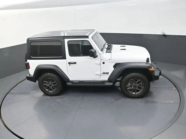 Used 2024 White Jeep Sport S image 19