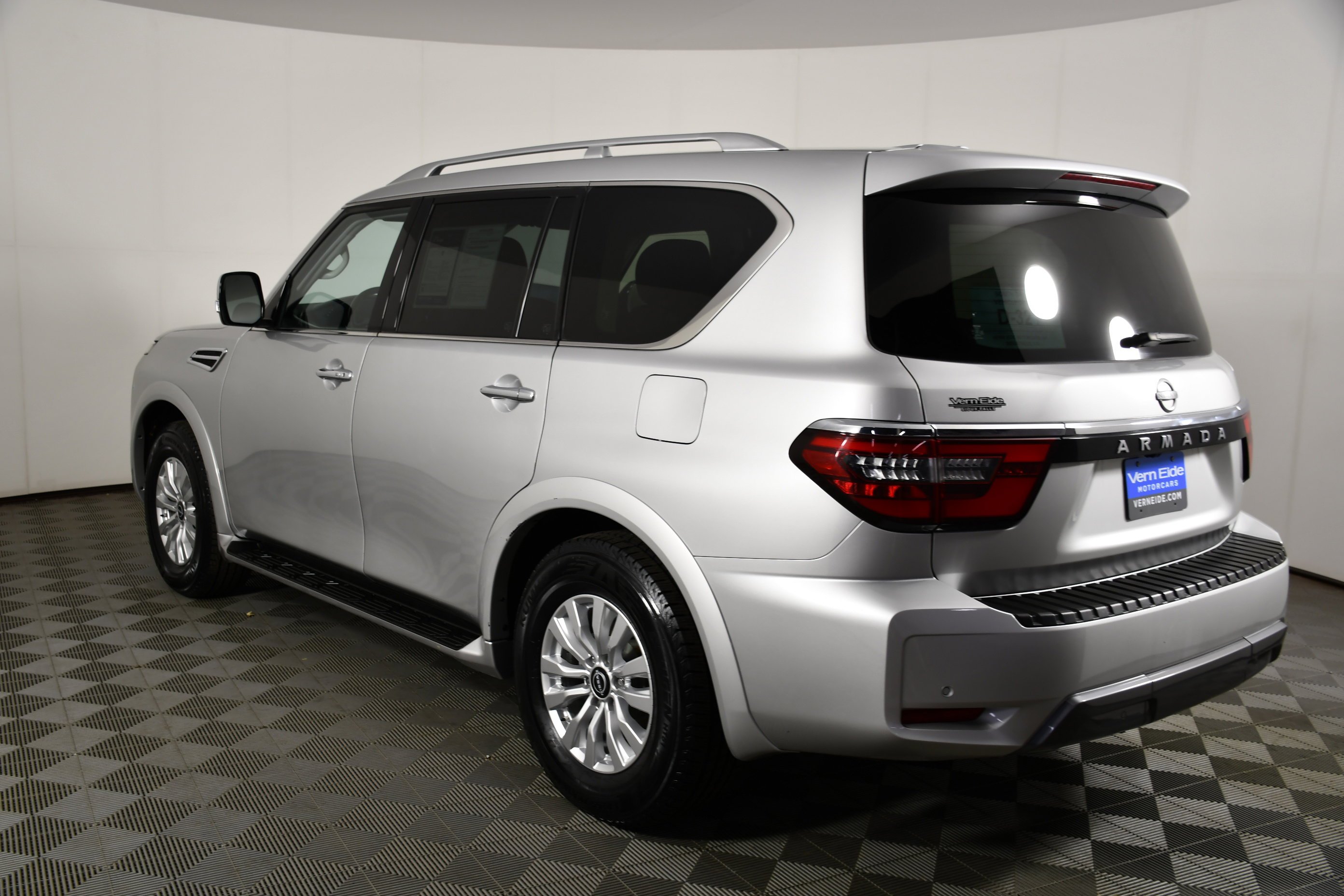 Used 2024 Brilliant Silver Metallic Nissan SV image 8