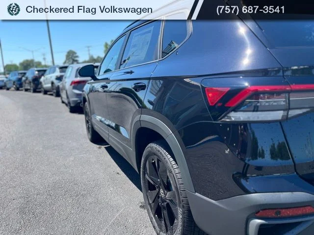 New 2026 Black Volkswagen 1.5T SE Black image 8
