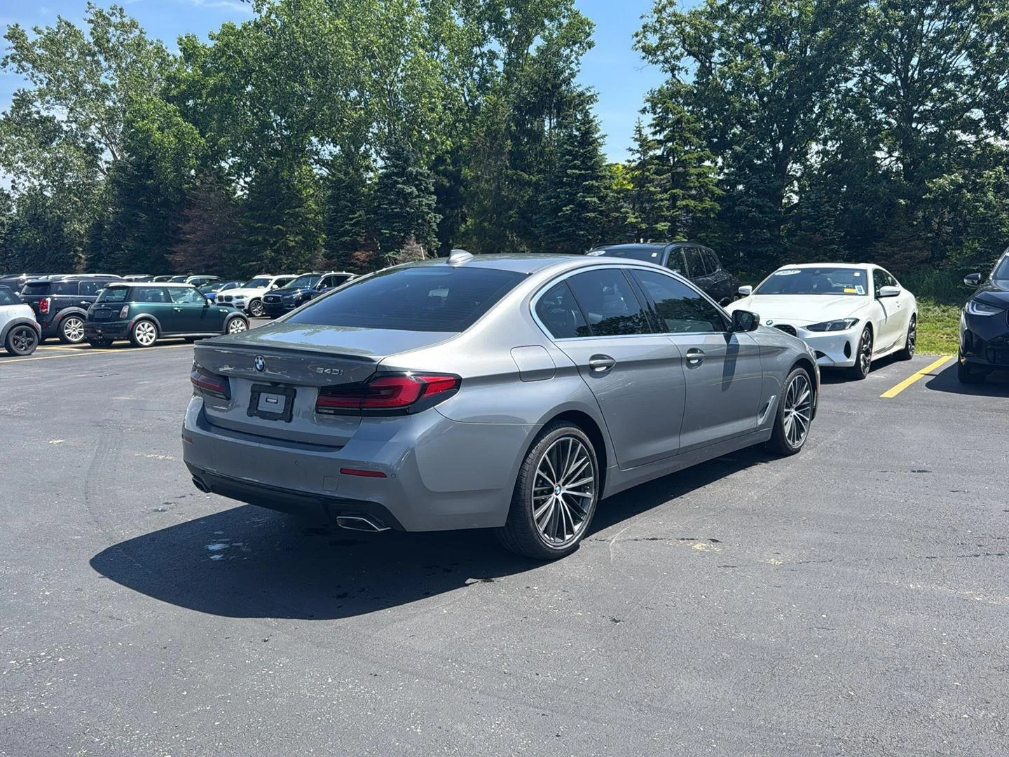 Used 2023 Skyscraper Gray Metallic BMW 540i xDrive image 4
