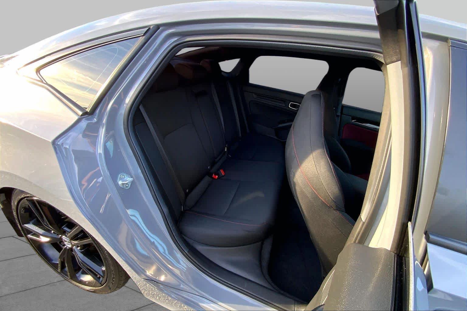 Used 2025 Urban Gray Pearl Honda  image 19