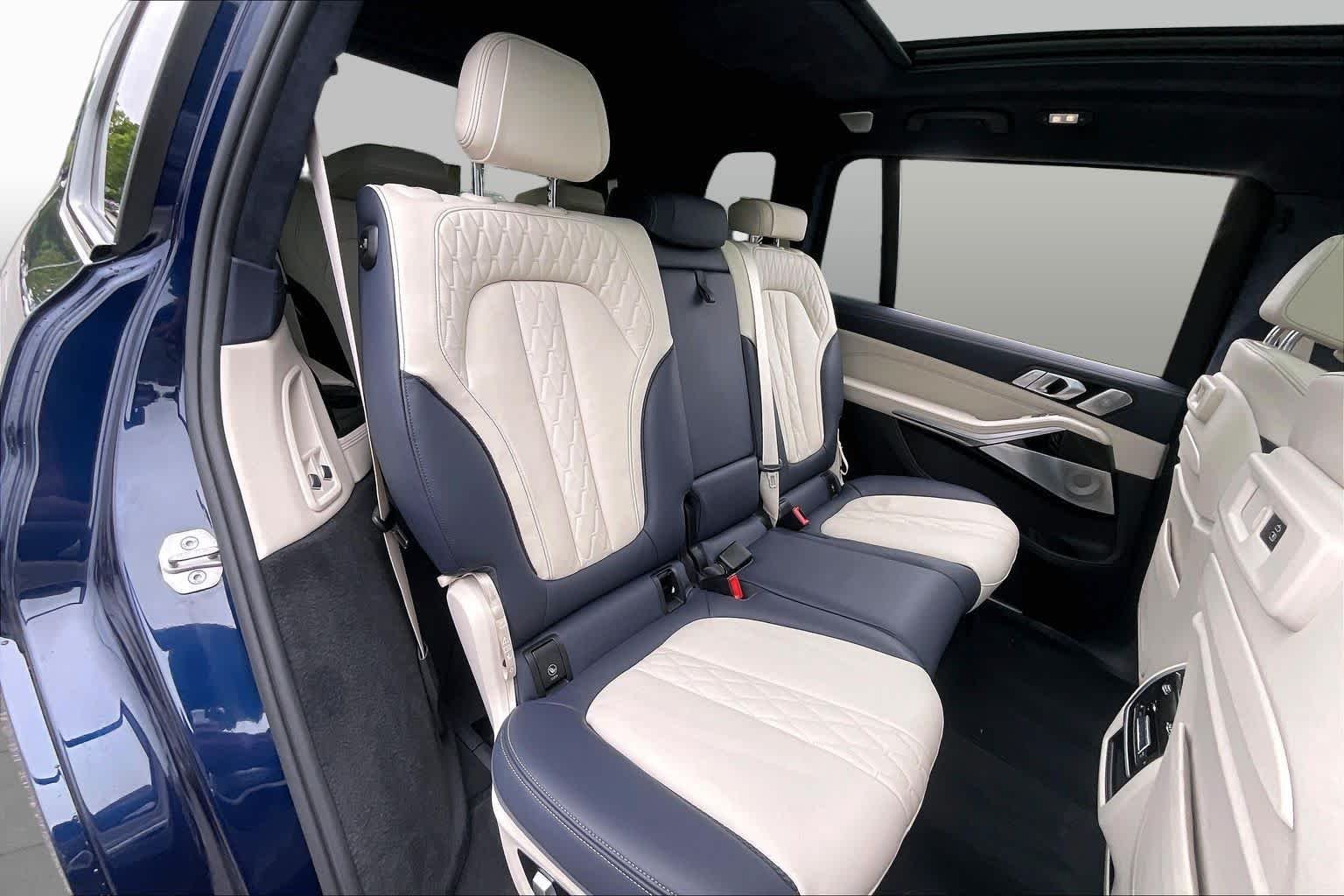 Used 2021 Tanzanite Blue II Metallic BMW M50i image 19