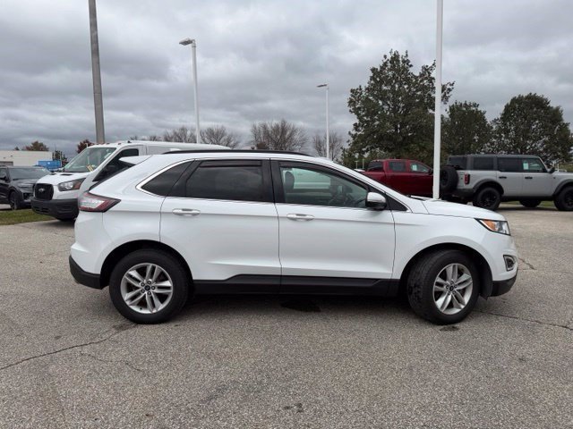 Used 2018 Oxford White Ford SEL image 8