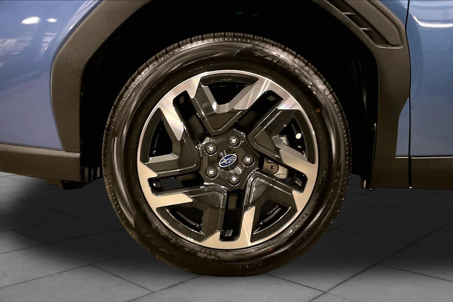 Used 2025 Horizon Blue Pearl Subaru Limited image 11