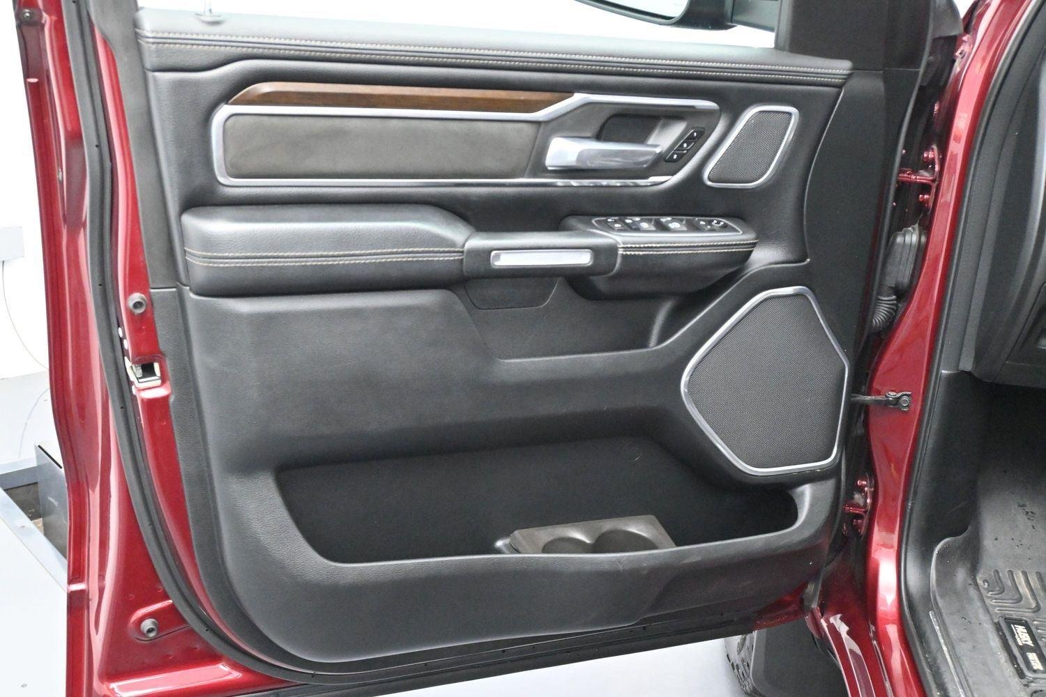 Used 2021 Delmonico Red Pearlcoat Ram Laramie image 10