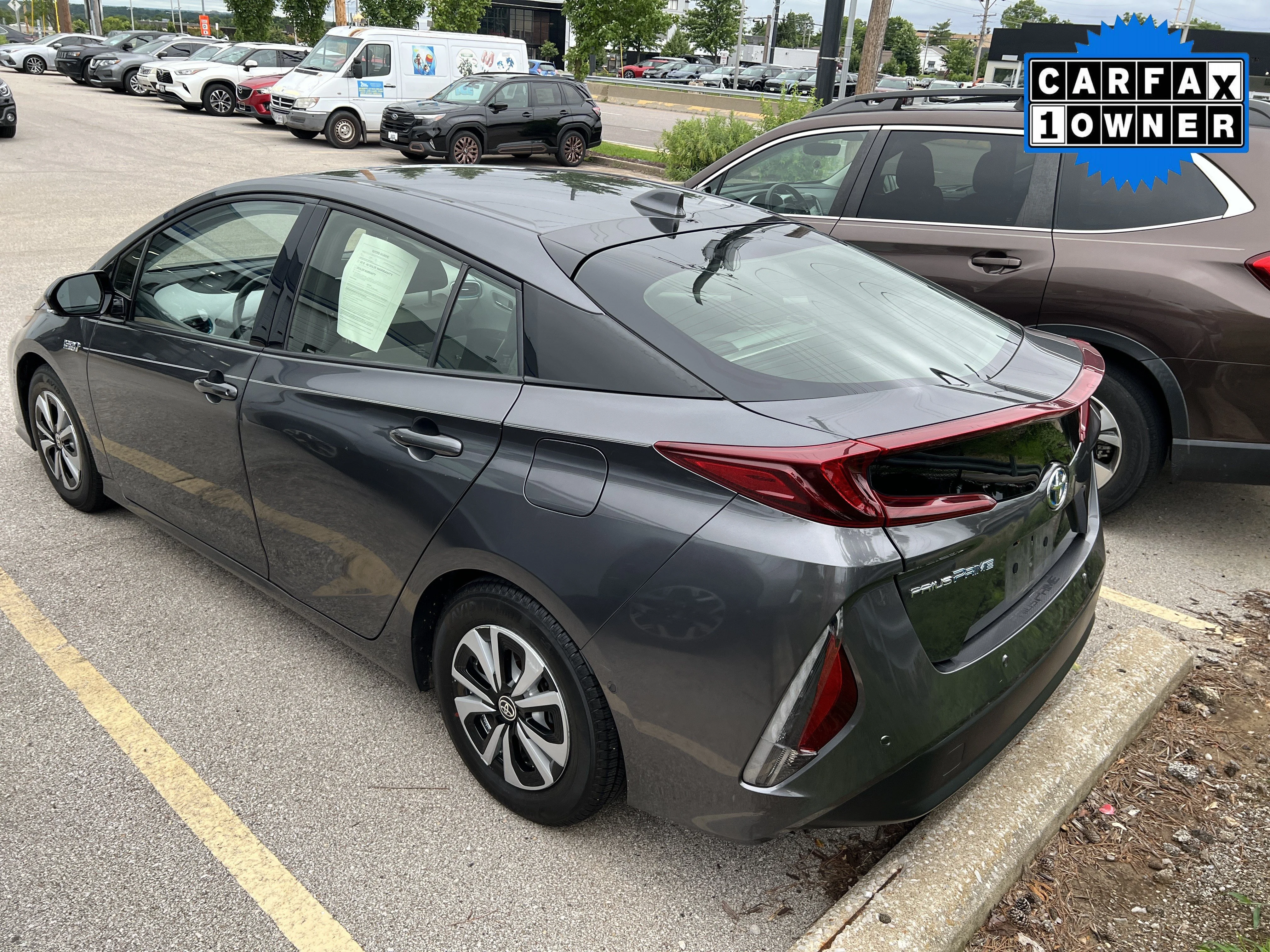 Used 2017 Magnetic Gray Metallic Toyota Advanced image 3