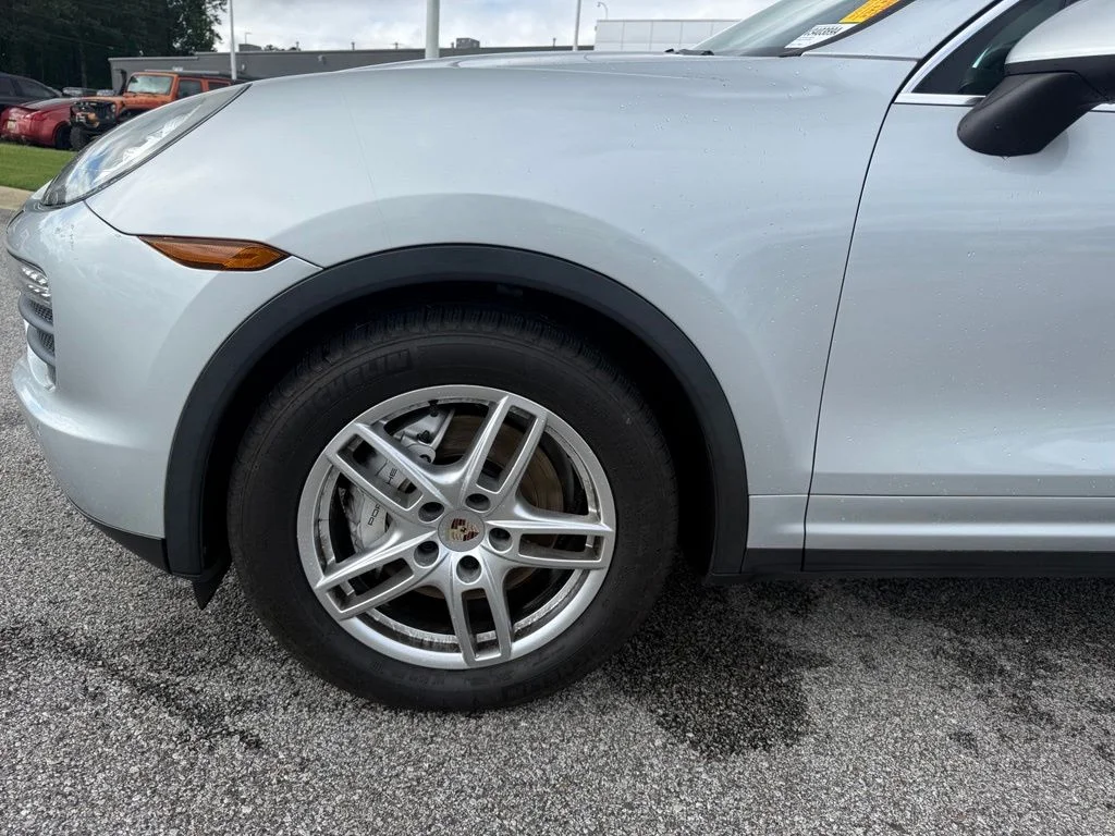 Used 2012  Porsche S image 21