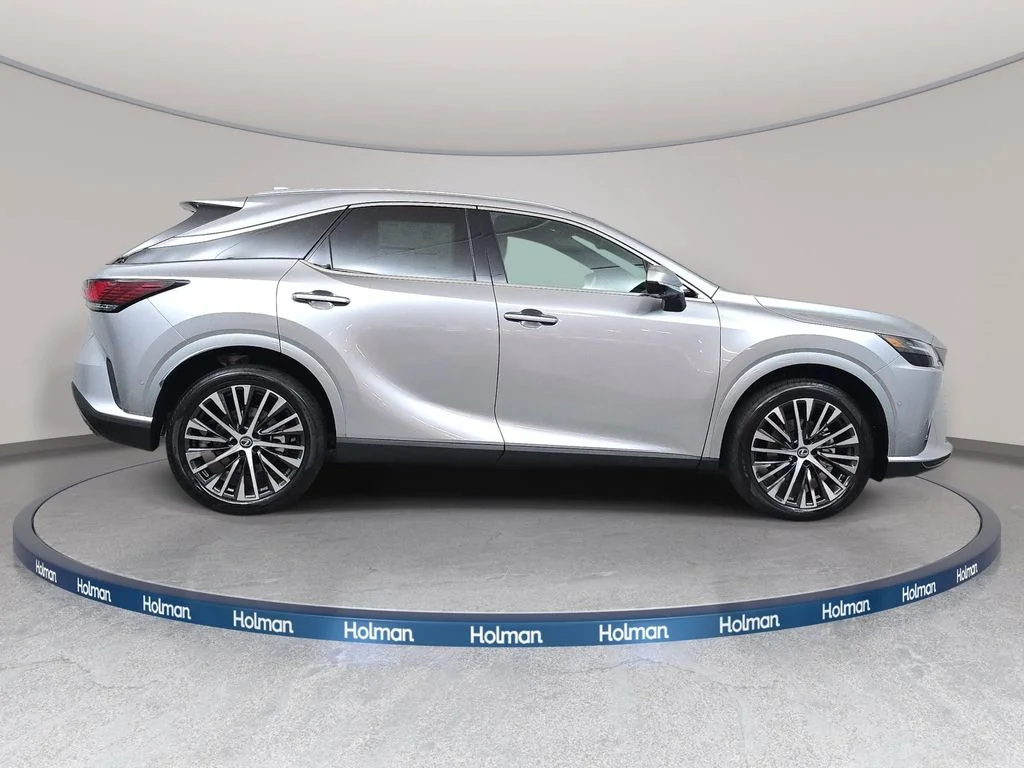 New 2026 Iridium Lexus PREMIUM PLUS image 4