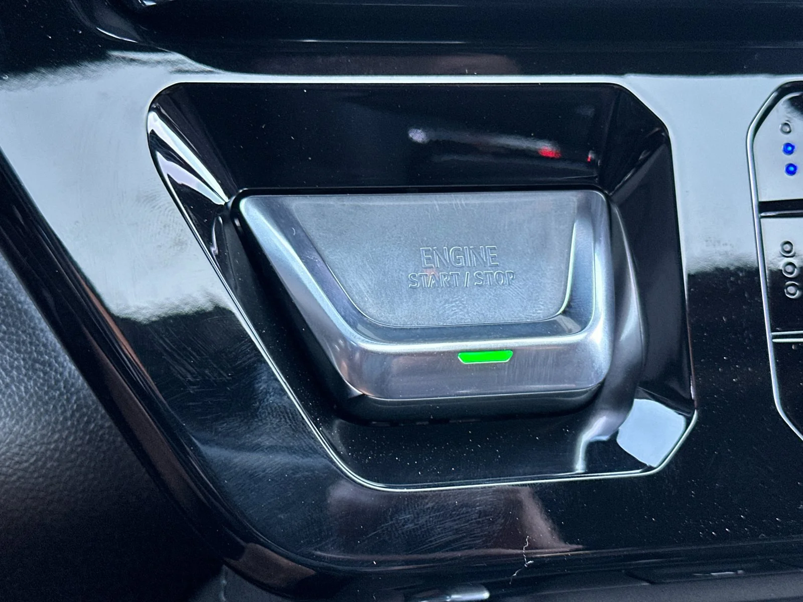 New 2026 Glacier White Tricoat GMC Denali image 21