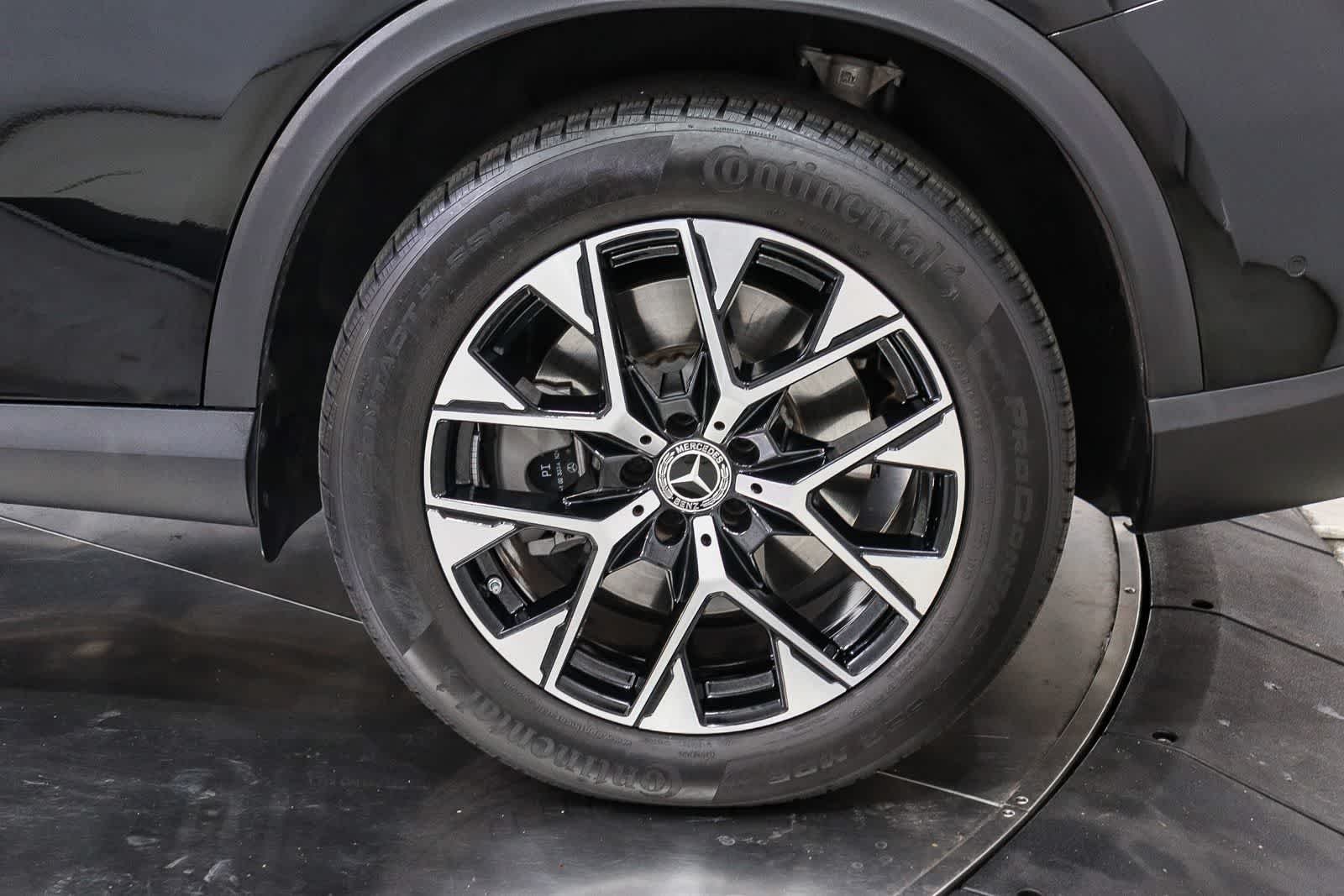 Used 2025 Black Mercedes-Benz GLC 350e image 10