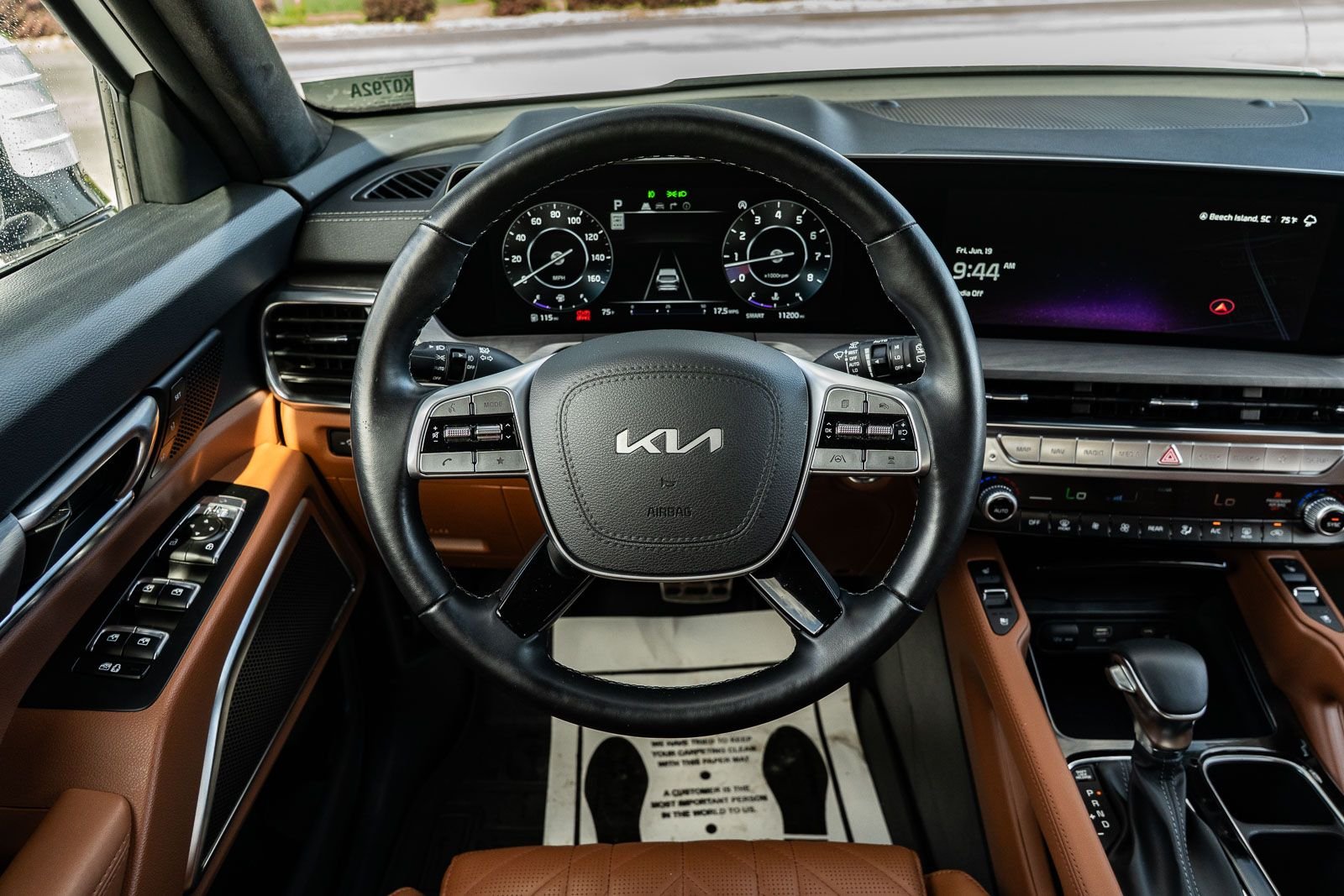 Used 2025 White Kia SX-Prestige X-Line image 23