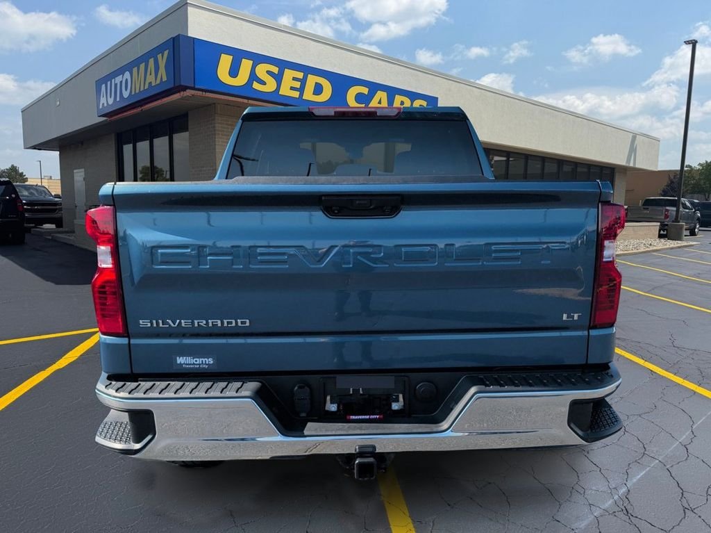 Used 2024 Lakeshore Blue Metallic Chevrolet LT image 6