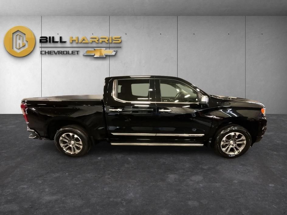 Used 2022 Black Chevrolet High Country image 10
