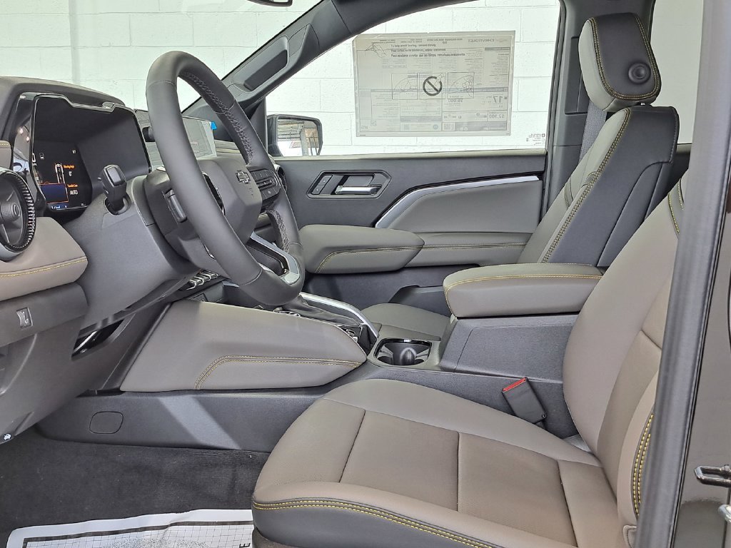 2026 Chevrolet Colorado ZR2 - Photo 12