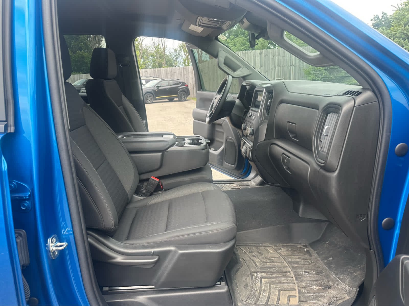 Used 2022 Glacier Blue Metallic Chevrolet Custom image 19