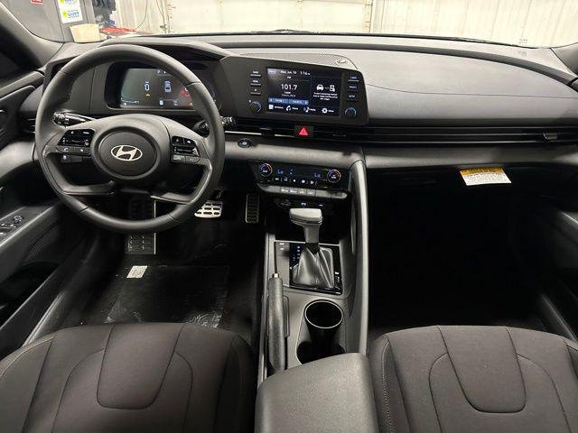 New 2026 Black Hyundai SEL Sport image 12