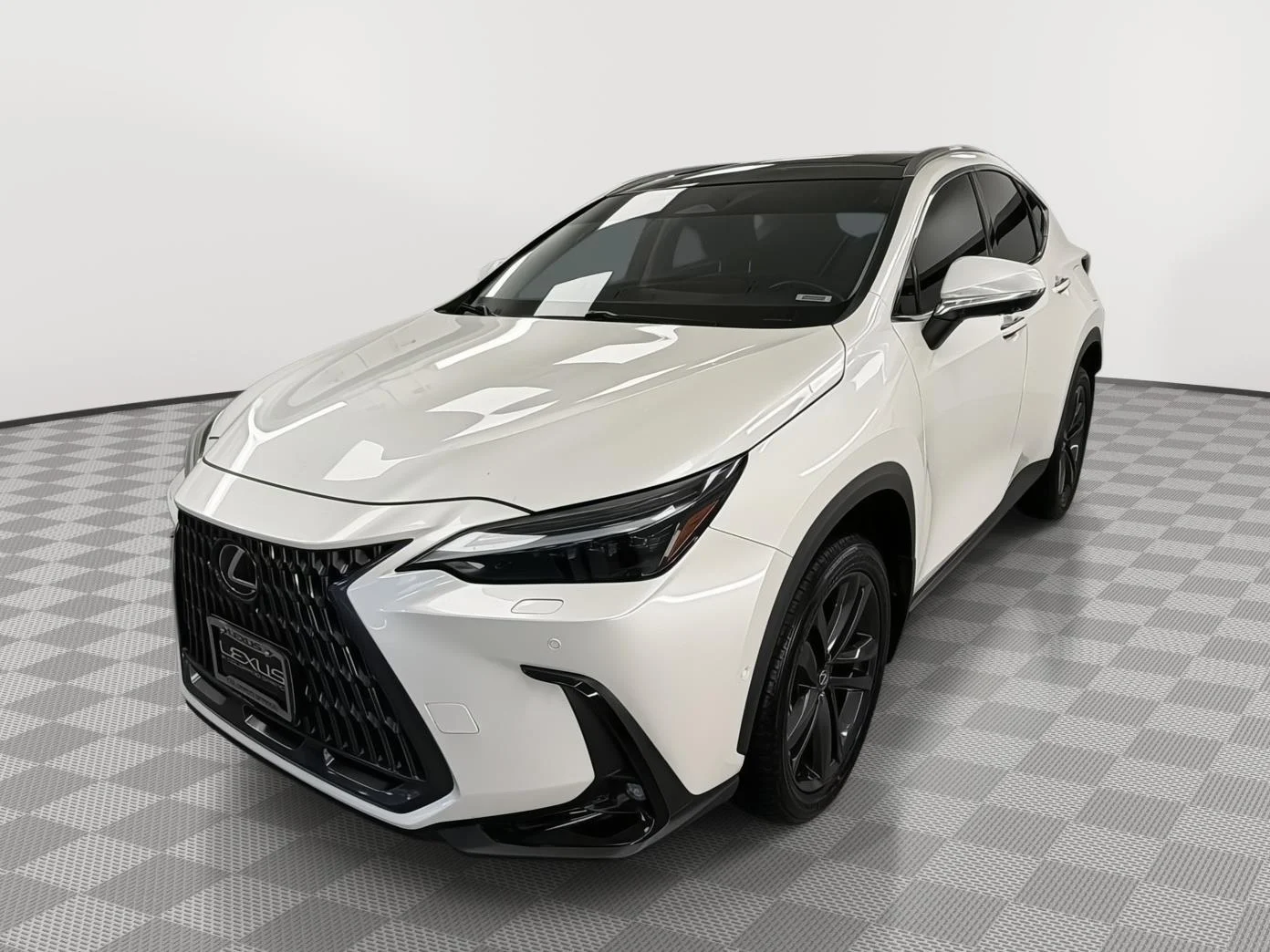 Used 2025 Eminent White Pearl Lexus NX 450h+ Luxury image 6