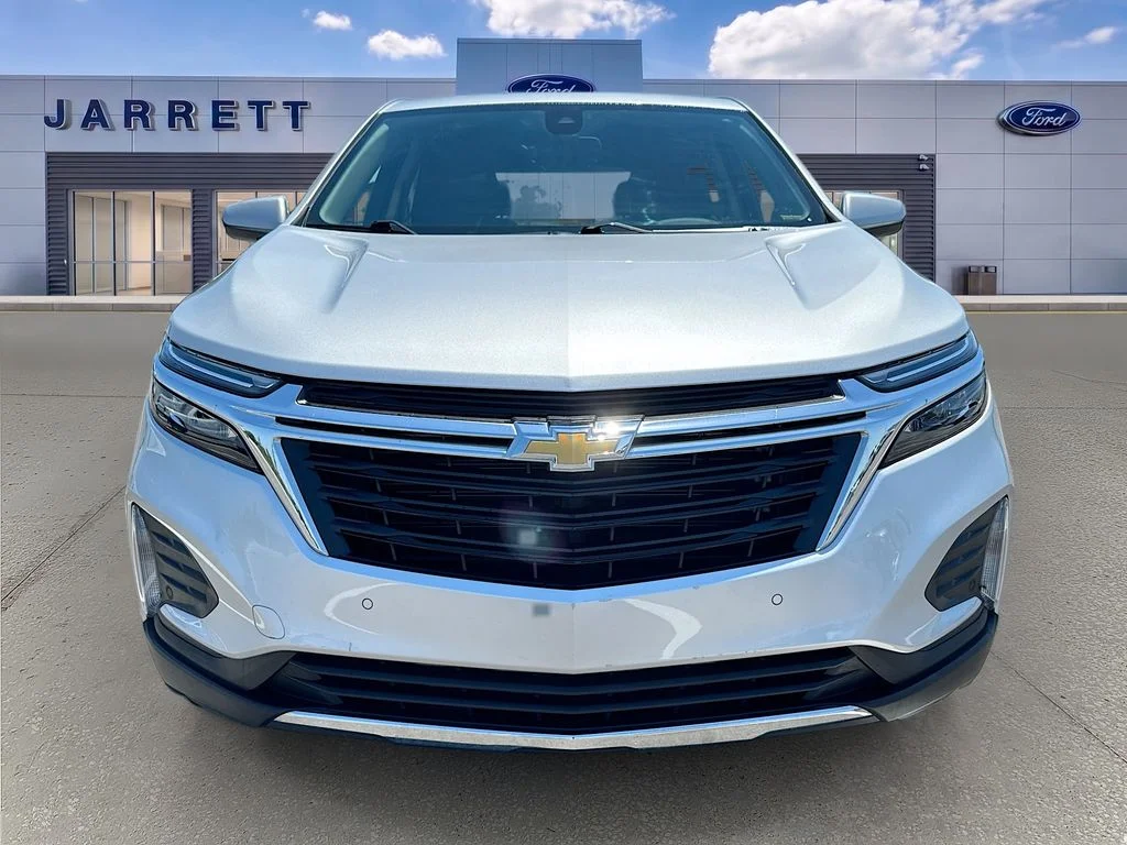 Used 2022 Silver Chevrolet LT image 2