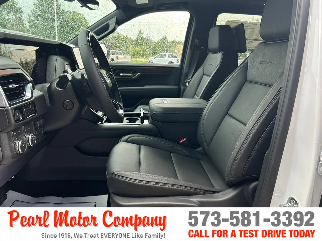 2026 GMC Yukon Denali - Photo 11