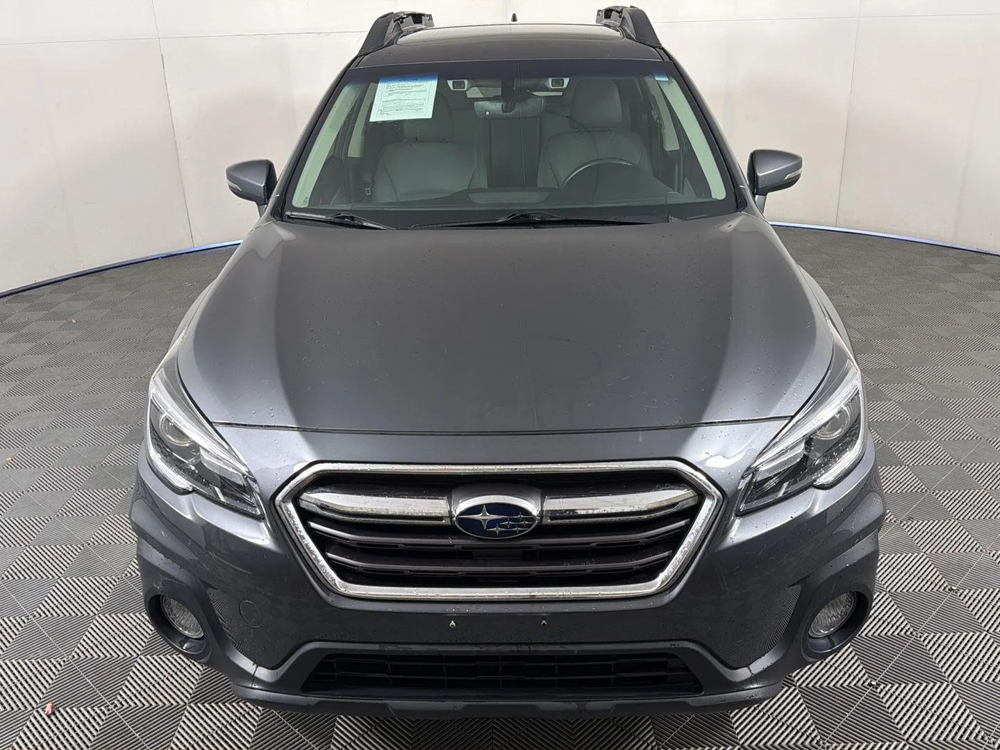 Used 2018 Magnetite Gray Metallic Subaru Limited image 2