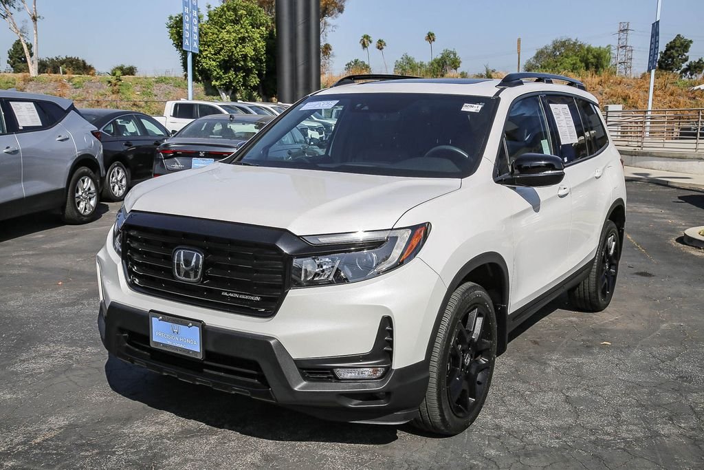 Certified Used 2025 Platinum White Pearl Honda AWD BLACK EDITION image 3