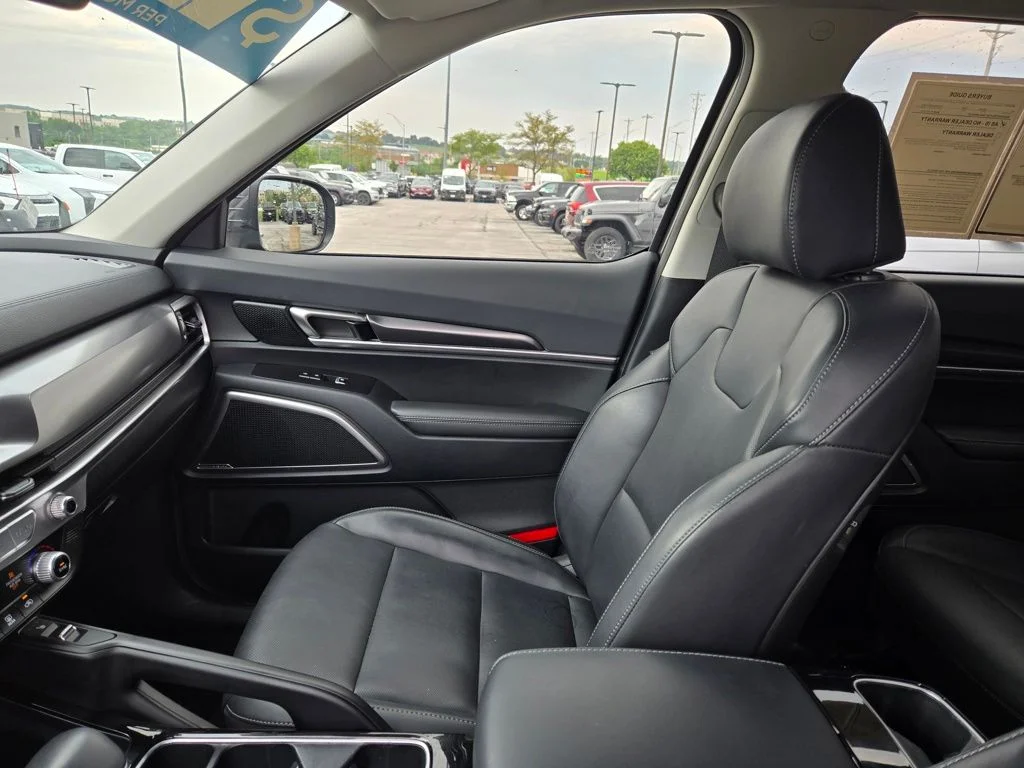 Certified Used 2024 Gray Kia S image 25